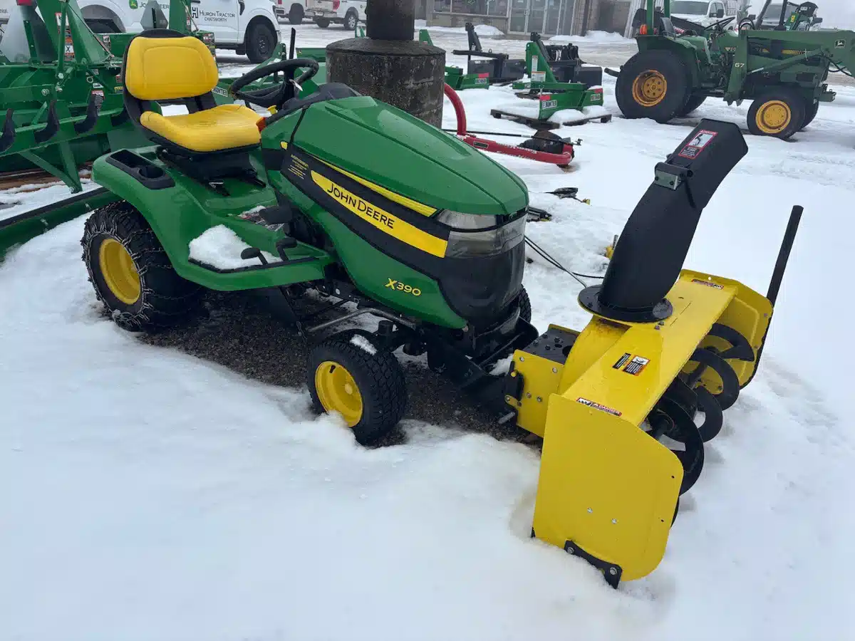 Gallery image 2 for Used 2018 John Deere X390 Lawn Tractor