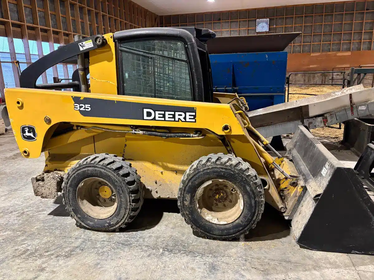 Used 2008 John Deere 325 Skid Steer