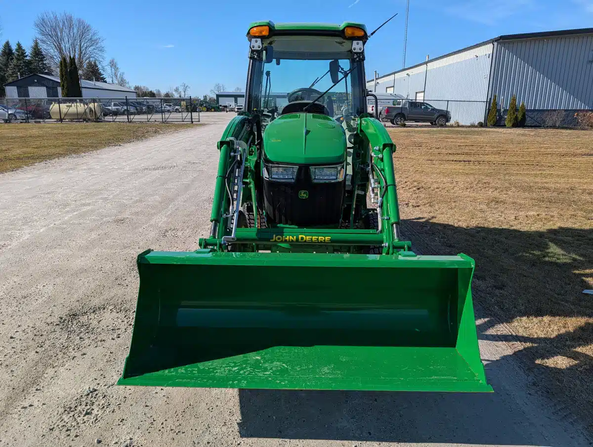 Gallery image 2 for 2024 John Deere 3046R Tractor