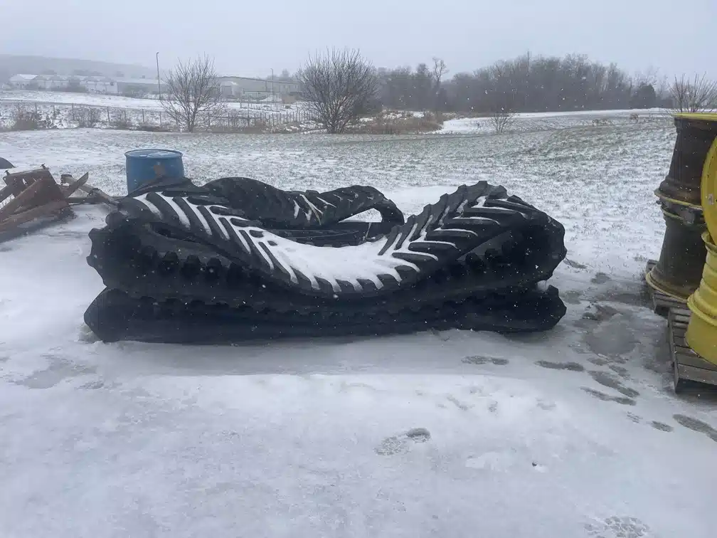 Gallery image 2 for John Deere 36" TRACKS Tires