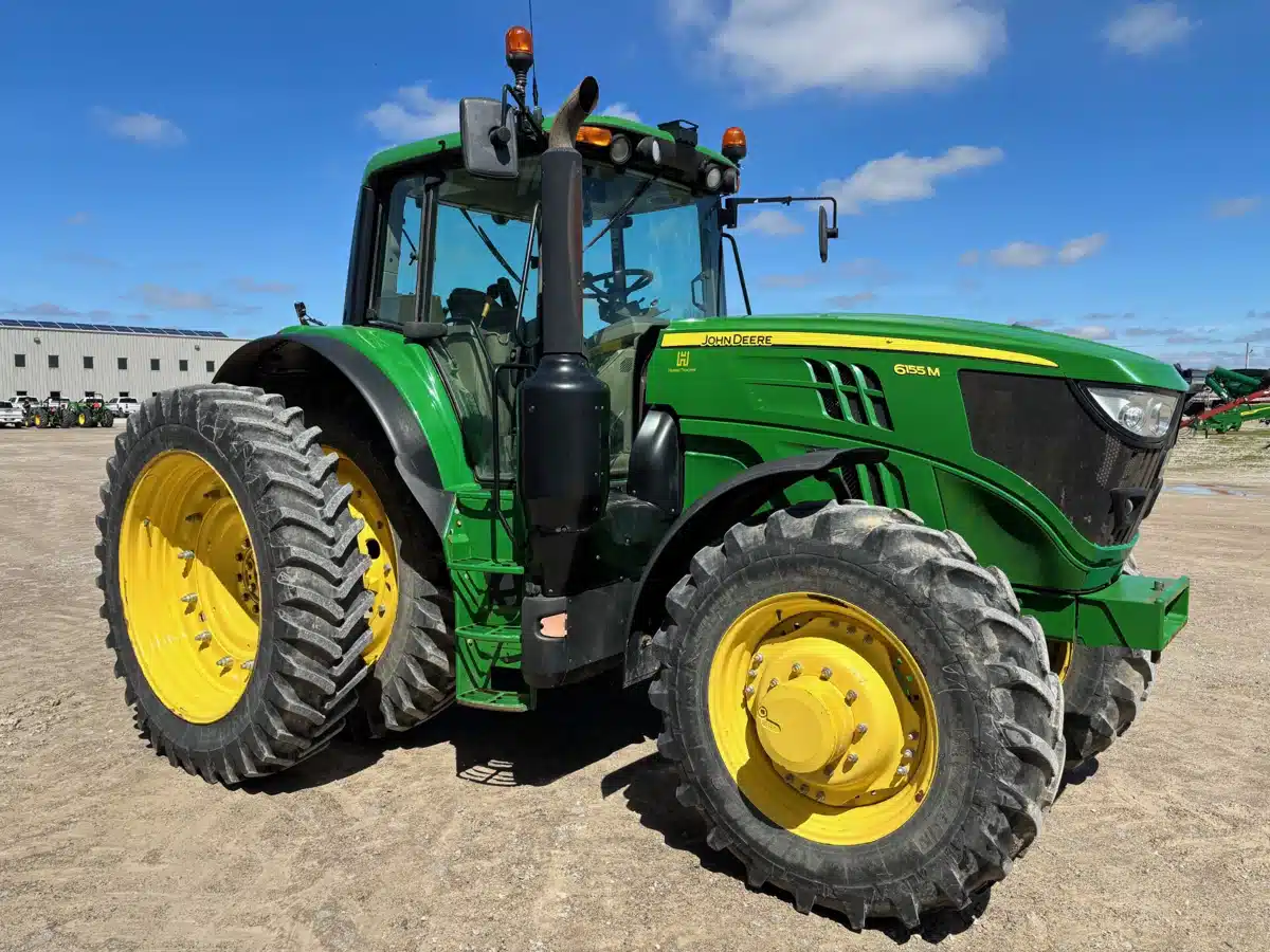 Photo de la Galerie 2 pour 2015 John Deere 6155M Tracteur