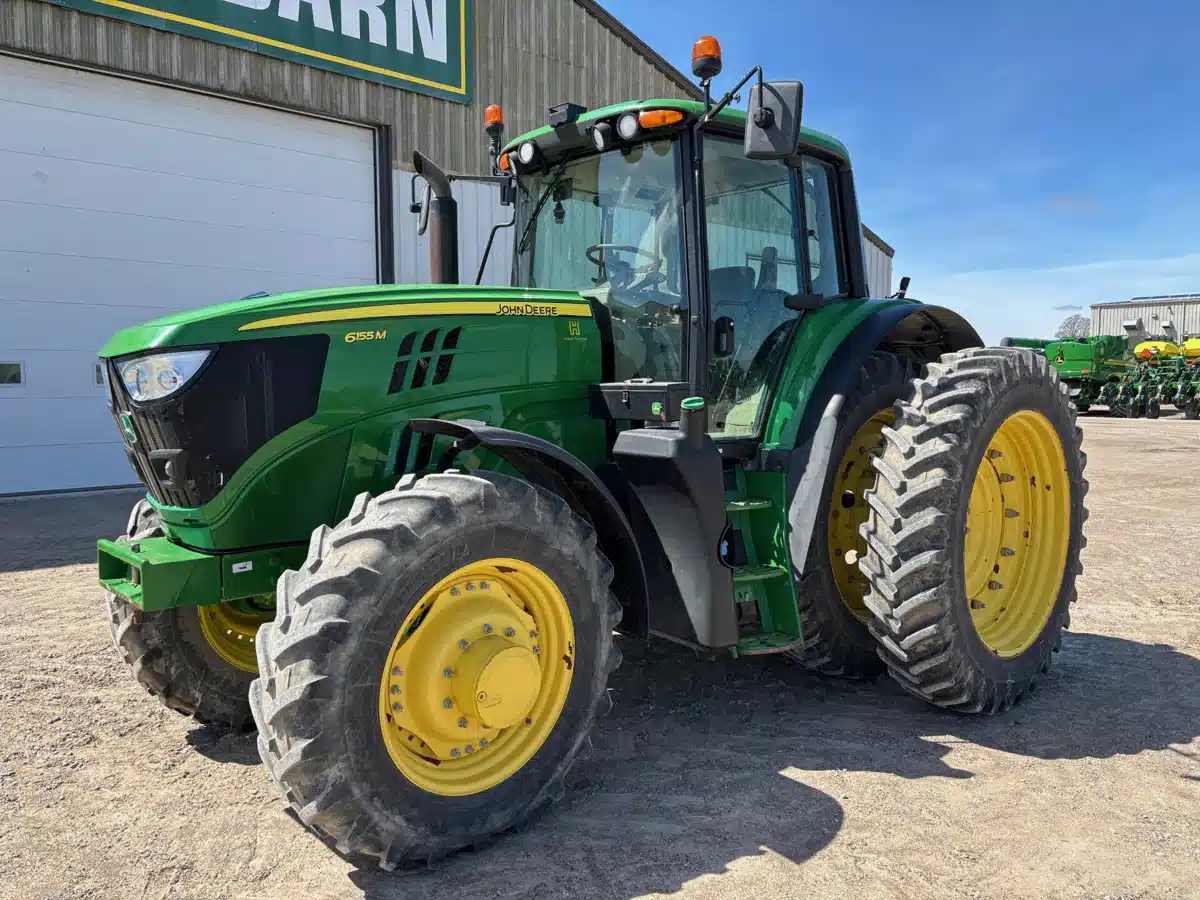 Photo de la Galerie 1 pour 2015 John Deere 6155M Tracteur