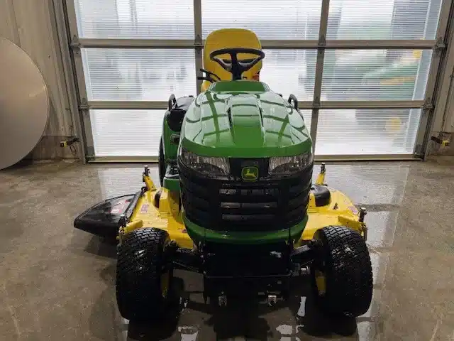 Gallery image 2 for 2015 John Deere X750 Lawn Tractor