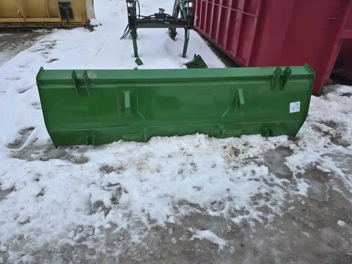 Gallery image 2 for John Deere 96" BUCKET Tractor Loader