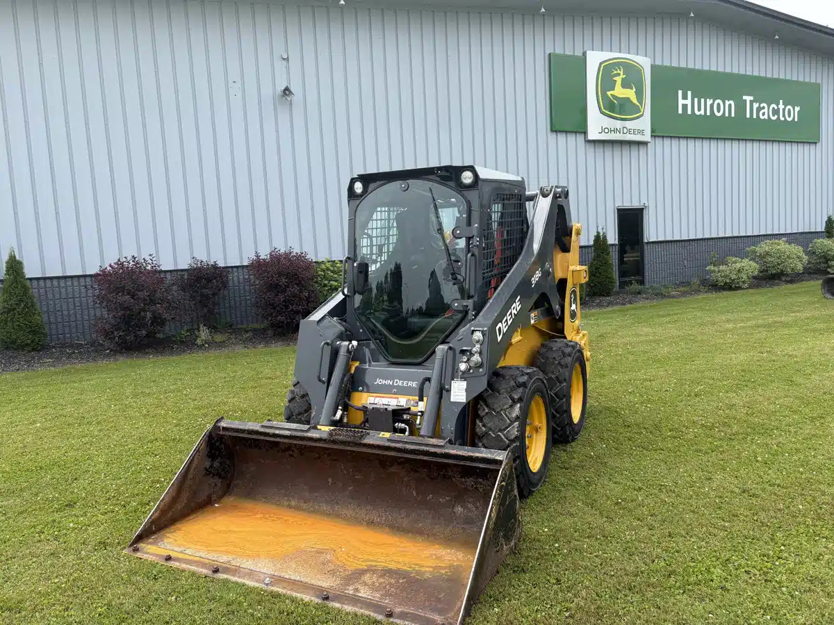 Gallery image 1 for 2024 John Deere 318G Skid Steer