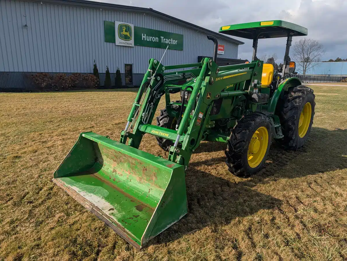 Gallery image 1 for 2024 John Deere 5075E Tractor
