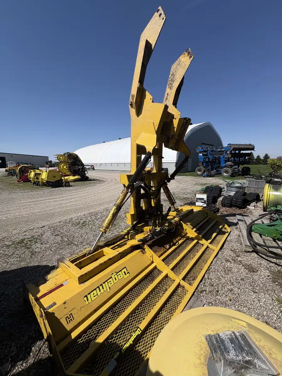 Gallery image 2 for Degelman 14' SILAGE BLADE Attachment