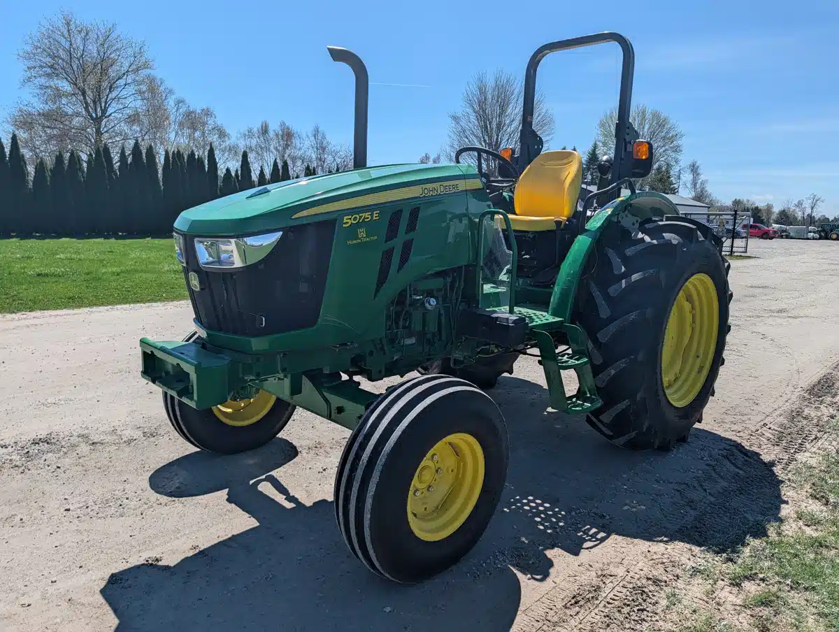 Gallery image 2 for 2025 John Deere 5075E Tractor