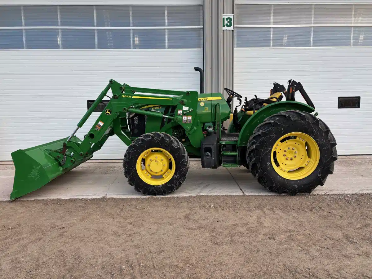Gallery image 1 for 2017 John Deere 5085E Tractor