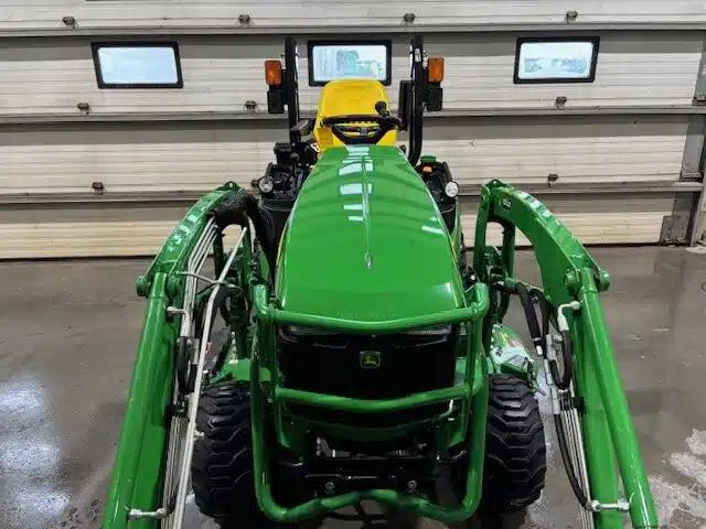 Gallery image 2 for 2018 John Deere 1025R Tractor