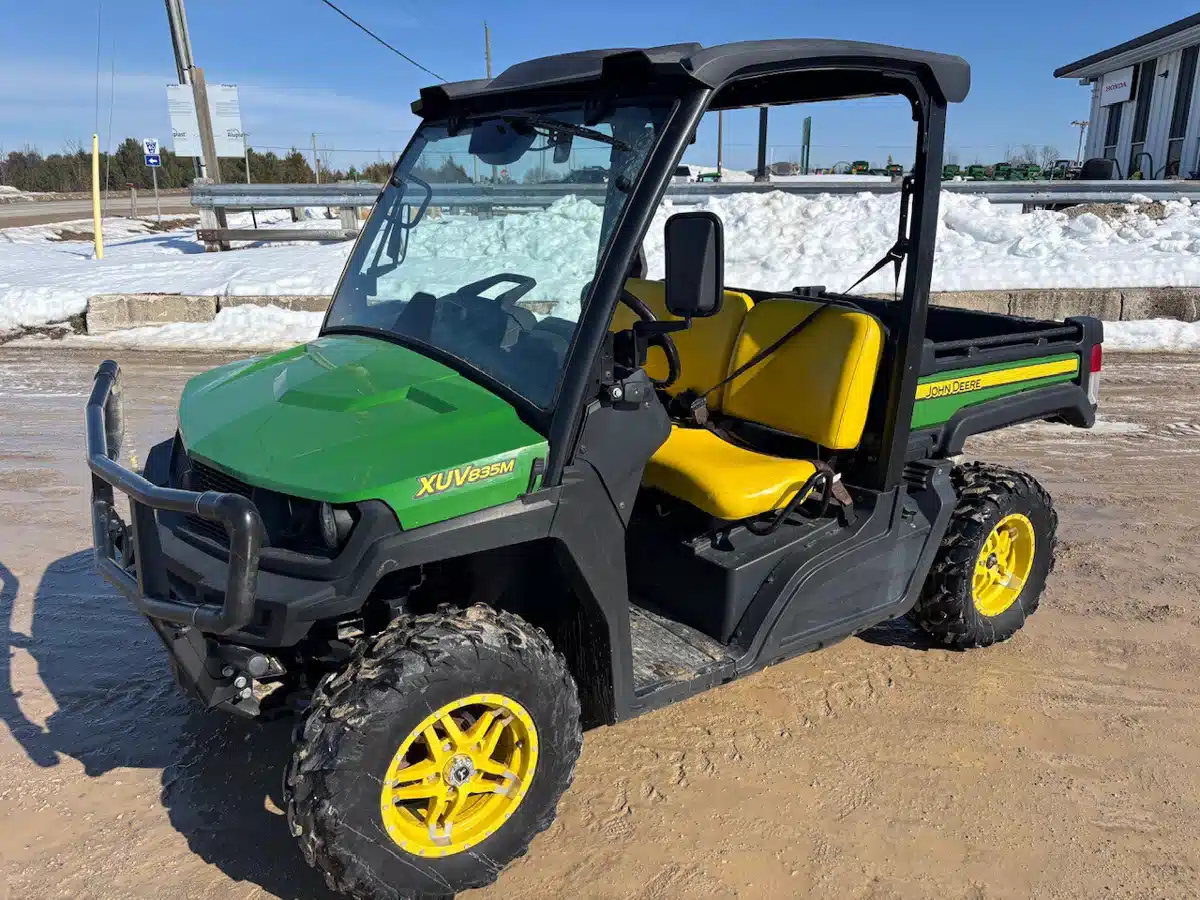 Gallery image 1 for 2019 John Deere XUV 835M Utility Vehicle
