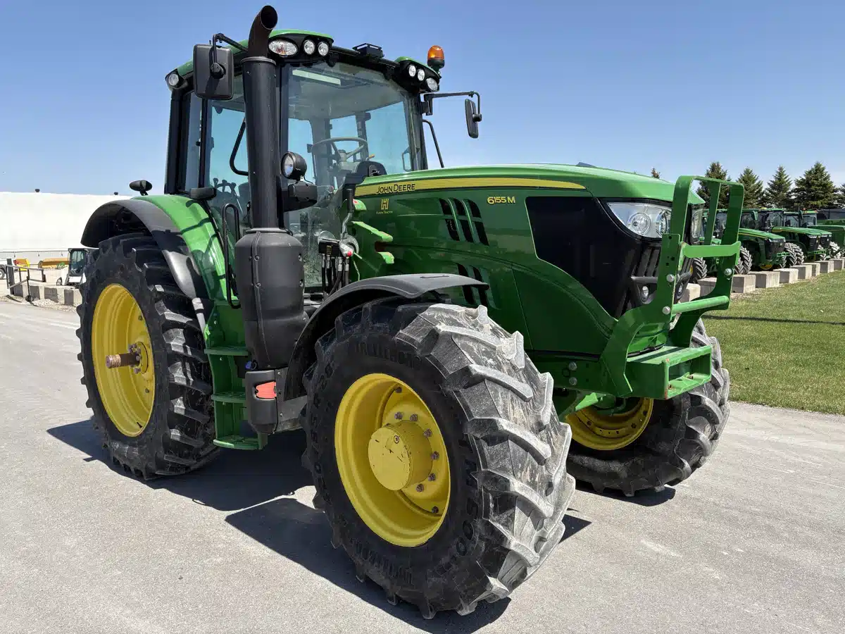 Photo de la Galerie 2 pour 2023 John Deere 6155M Tracteur