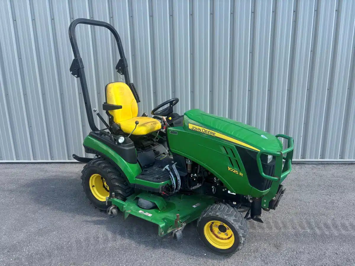 Gallery image 2 for 2012 John Deere 1025R Tractor
