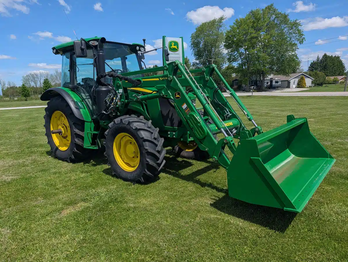 Gallery image 2 for 2024 John Deere 5120M Tractor