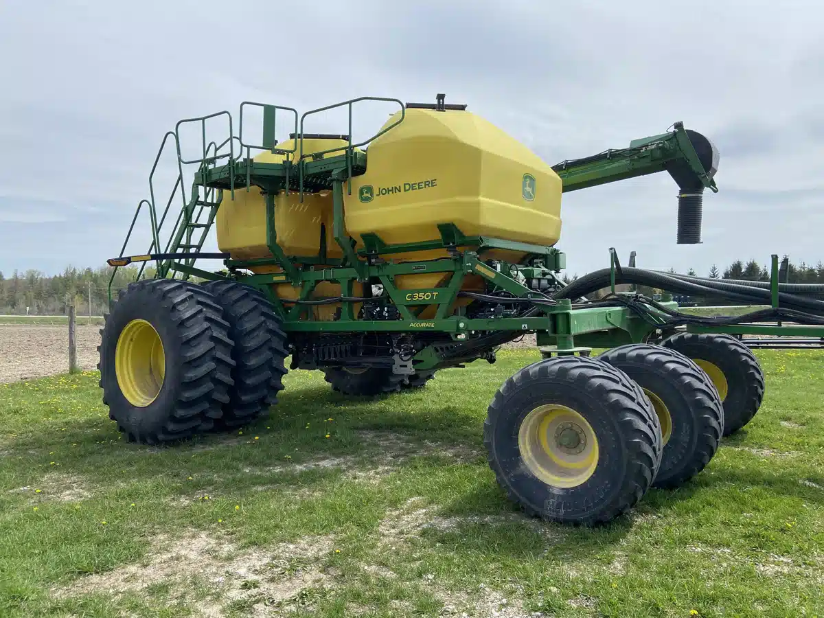 Photo de la Galerie 2 pour 2024 John Deere N540 Semoir à air