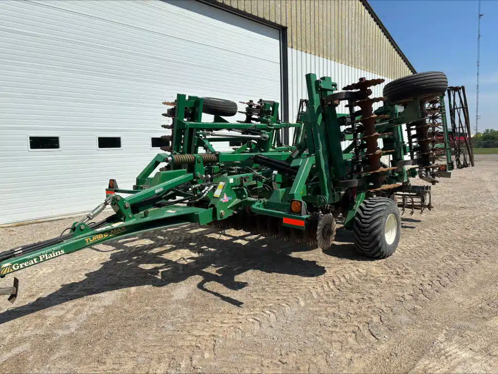 Photo de la Galerie 1 pour Great Plains TM1800 18' Labour vertical