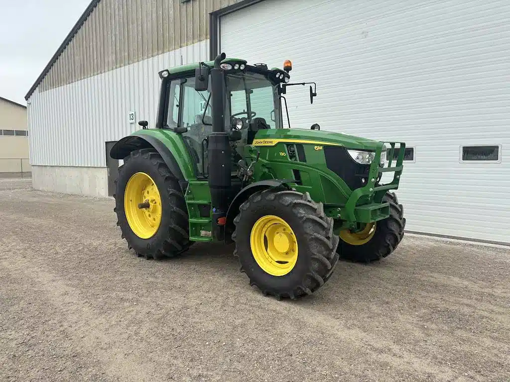 Photo de la Galerie 2 pour 2025 John Deere 6M 130 Tracteur