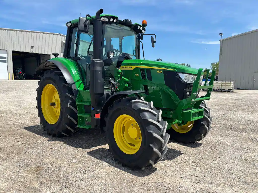 Photo de la Galerie 2 pour 2025 John Deere 6M 130 Tracteur