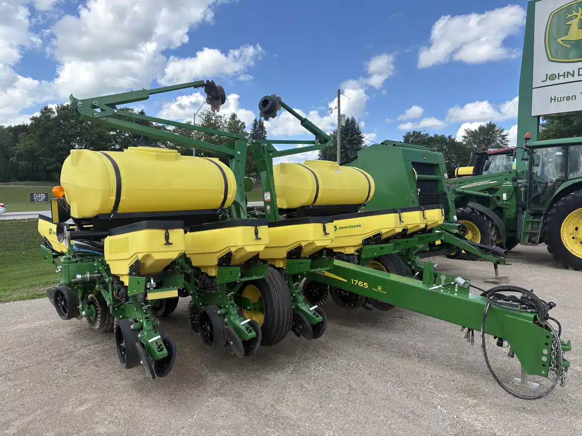 Photo de la Galerie 2 pour 2024 John Deere 1765 Planteur