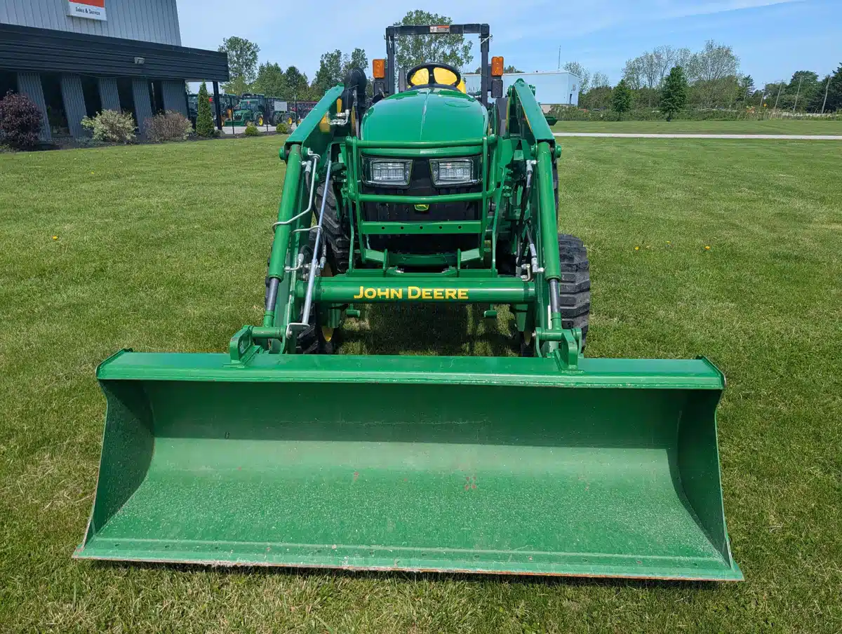 Gallery image 2 for 2025 John Deere 4066R Tractor