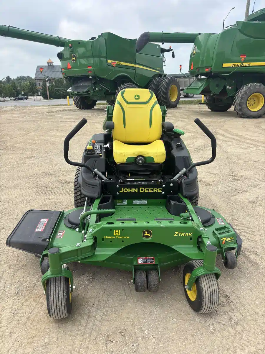 Gallery image 2 for 2023 John Deere Z994R Mower - Zero Turn