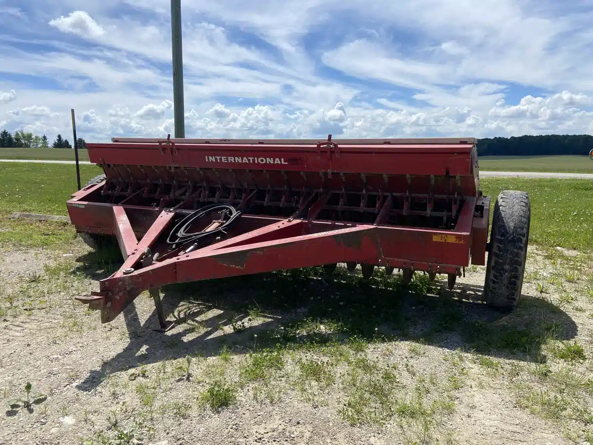Photo de la Galerie 1 pour Case IH 510 13' Semoir