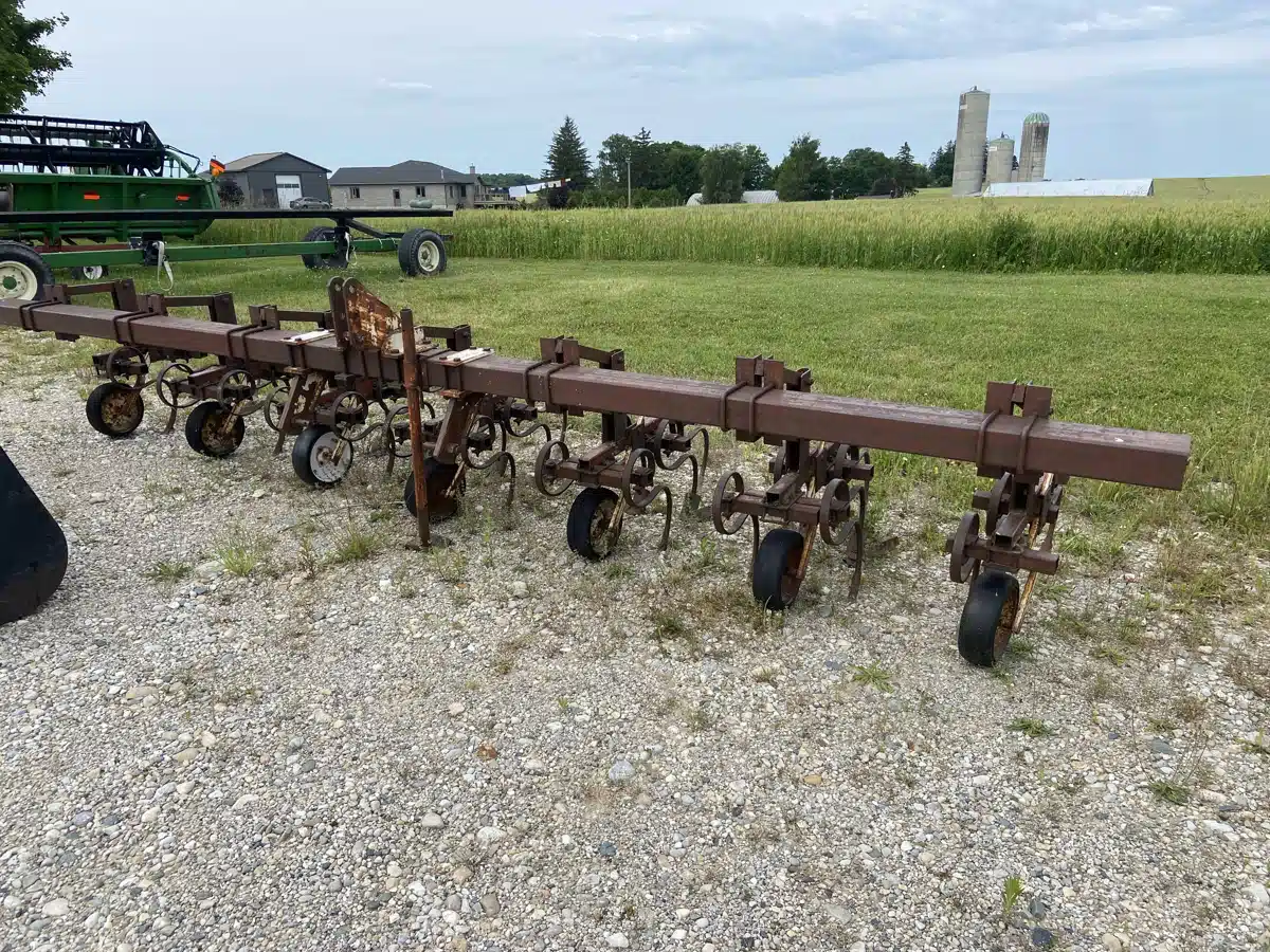 Gallery image 1 for John Deere SCUFFLER Harrow