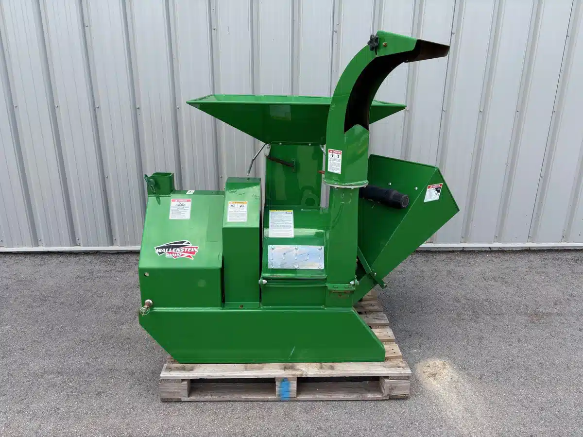 Gallery image 1 for 2013 Wallenstein BXM42 Wood Chipper
