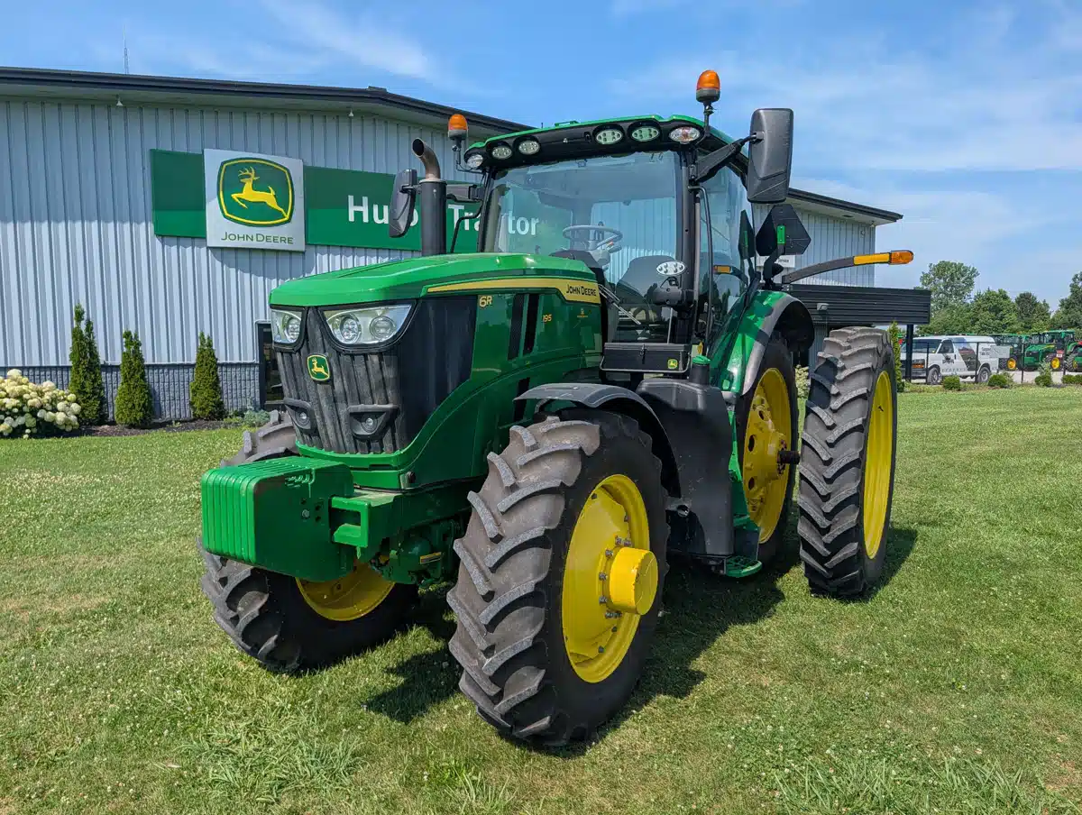 Gallery image 1 for 2025 John Deere 6R 195 Tractor