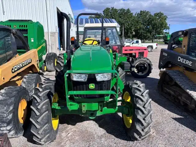 Gallery image 2 for 2025 John Deere 5075E Tractor