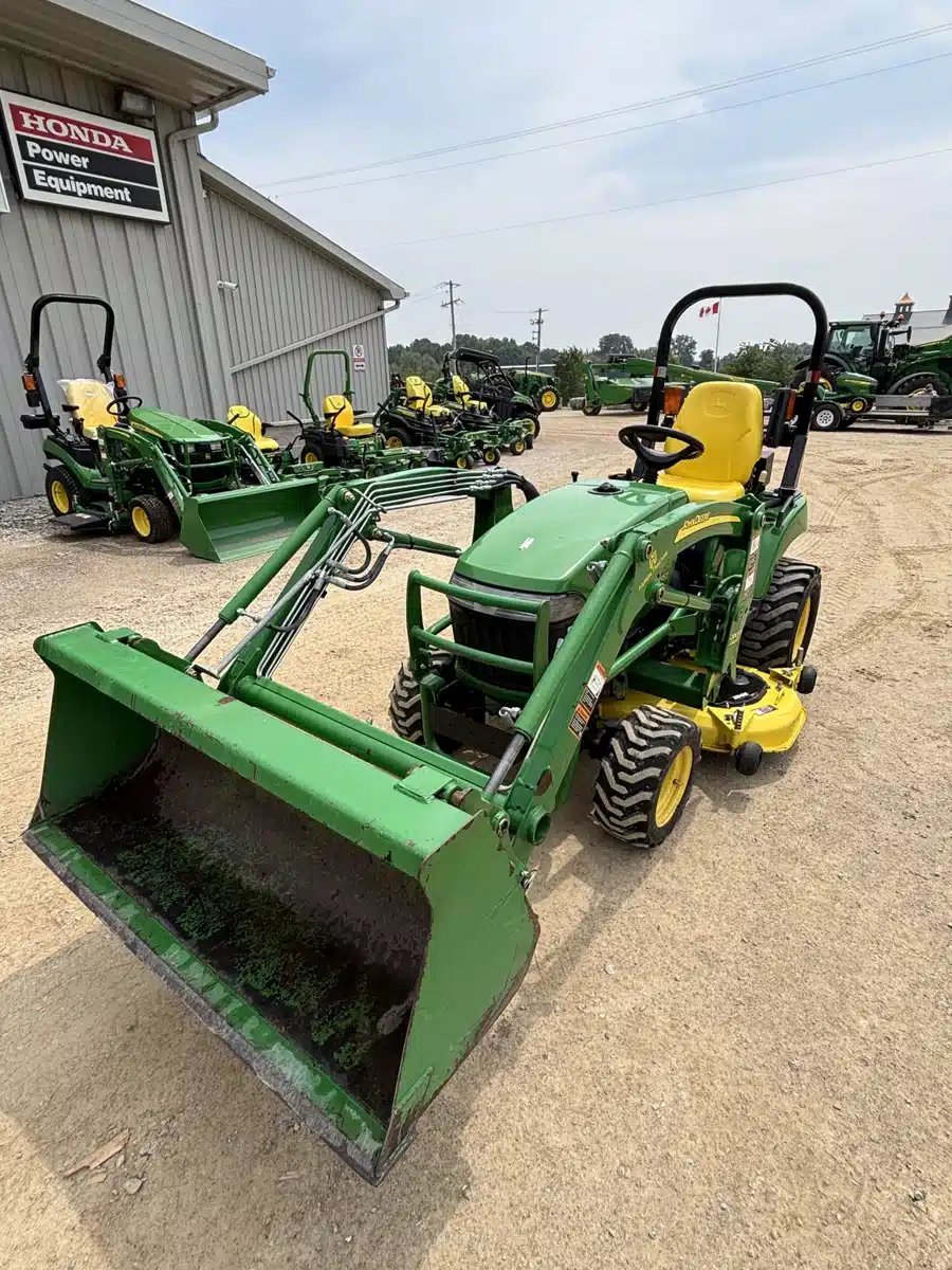 Gallery image 1 for 2009 John Deere 2305 Tractor