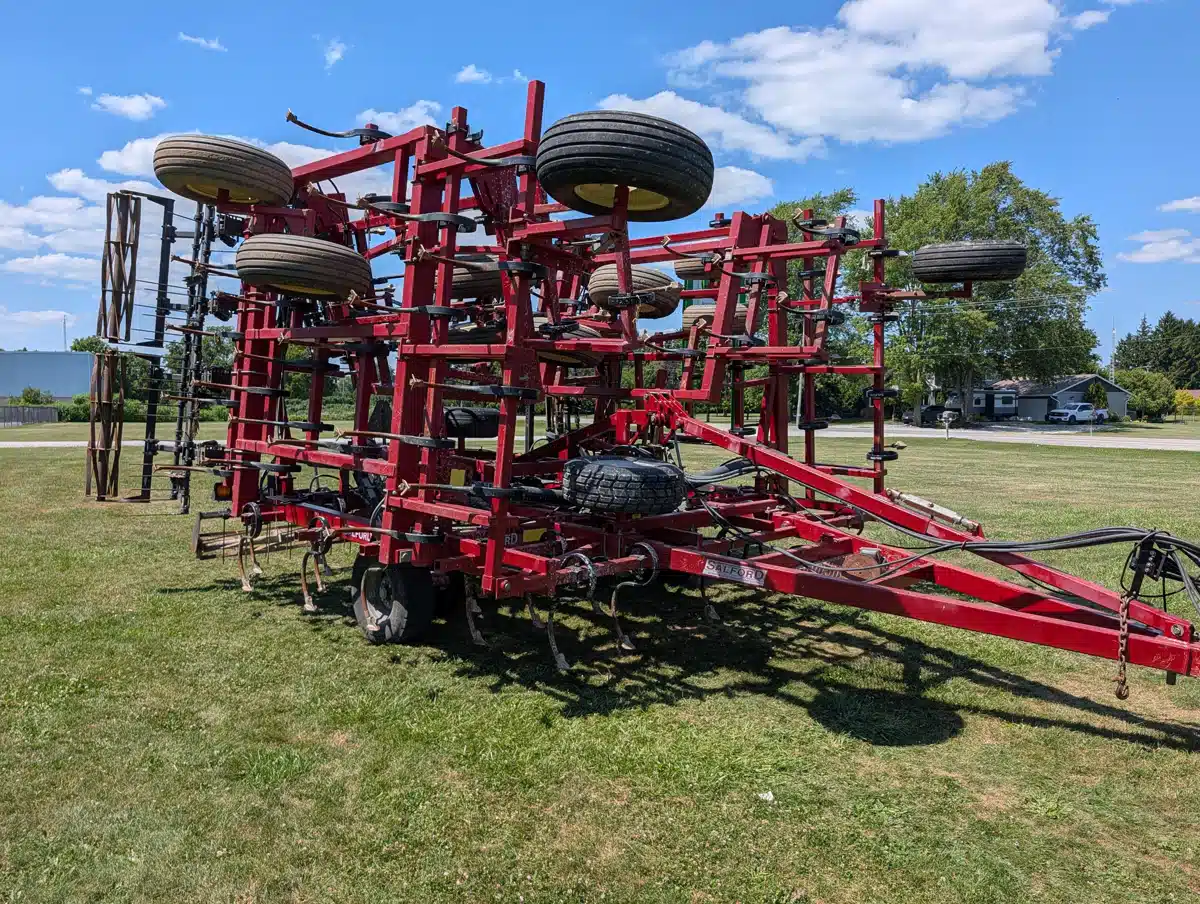 Gallery image 1 for 2009 Salford 550 Cultivator