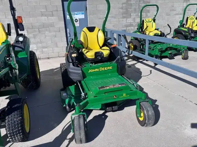 Photo de la Galerie 2 pour 2018 John Deere Z997R Tondeuse à rayon de braquage zéro