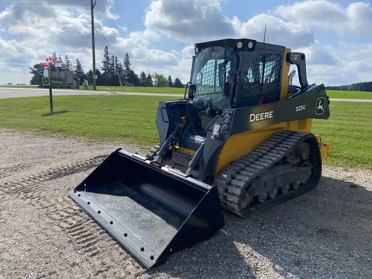 Gallery image 2 for 2025 John Deere 325G Track Loader