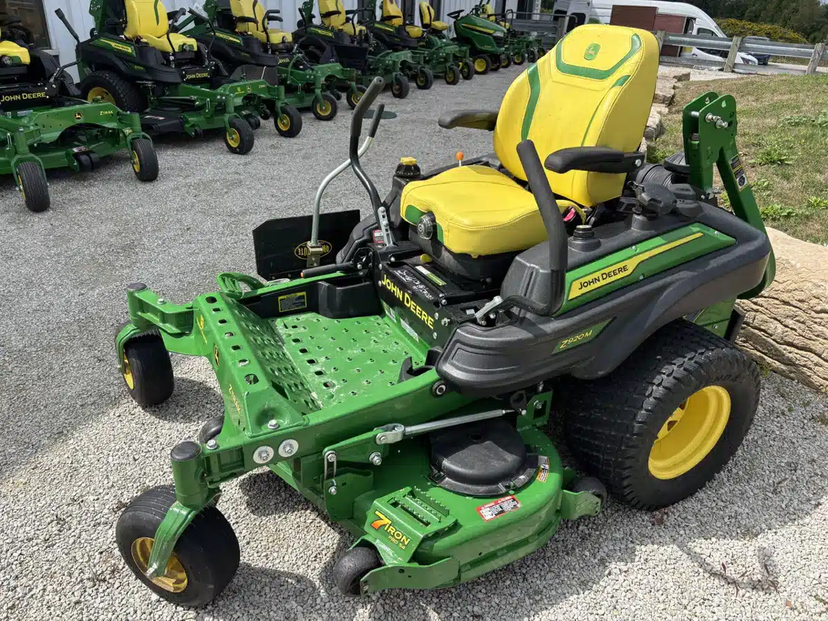 Gallery image 1 for 2022 John Deere Z920M Mower - Zero Turn