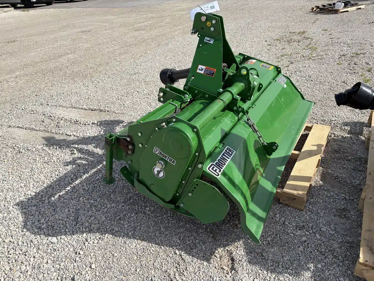 Gallery image 2 for 2024 John Deere RT3073 Rotary Hoe