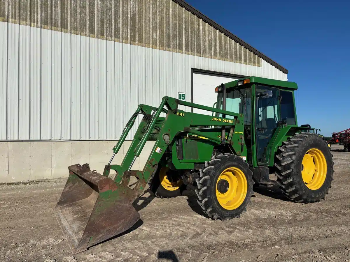 Gallery image 2 for 2000 John Deere 5410 Tractor