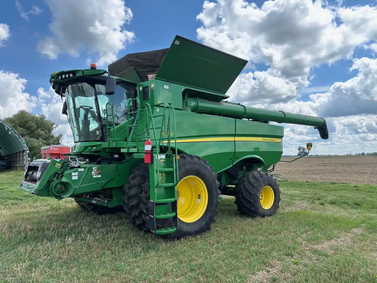 Gallery image 1 for 2019 John Deere S770 Combine