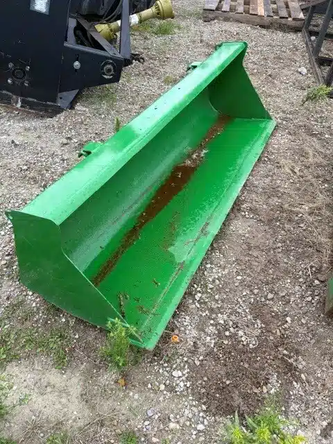 Gallery image 1 for John Deere 1850MM/73" BUCKET Tractor Loader