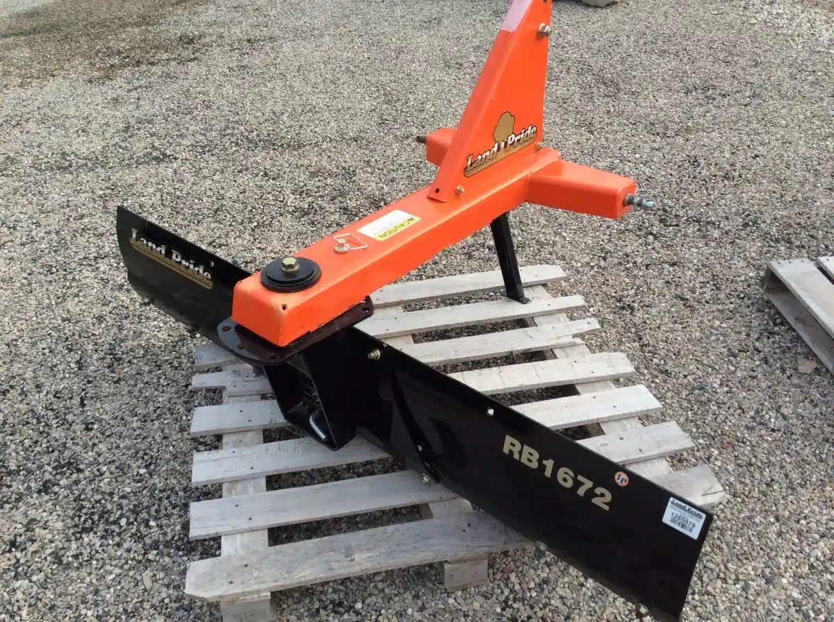 Photo de la Galerie 1 pour 2018 Kubota RB1672 Lame