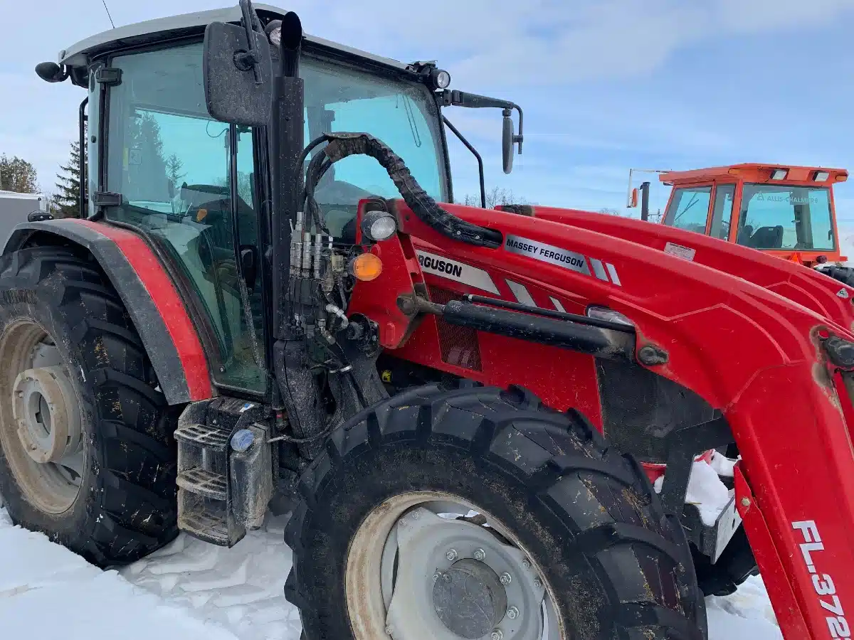 Gallery image 2 for Used 2021 Massey Ferguson 6713 Tractor