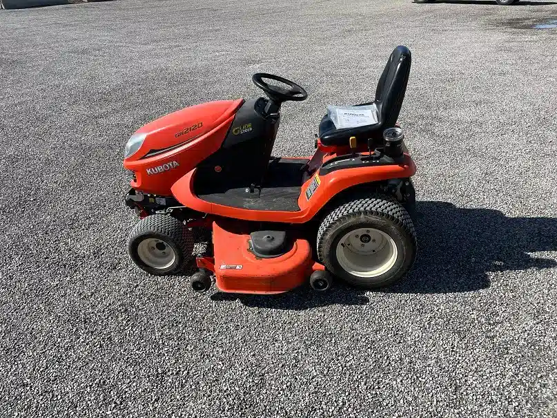 Gallery image 1 for Used 2012 Kubota GR2120 Lawn Tractor