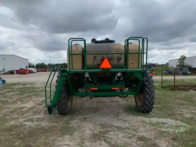 Gallery image 2 for Used 2011 Great Plains YP1225-12TR Planter