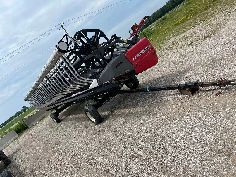 Gallery image 1 for Used Massey Ferguson 8200 Header - Flex