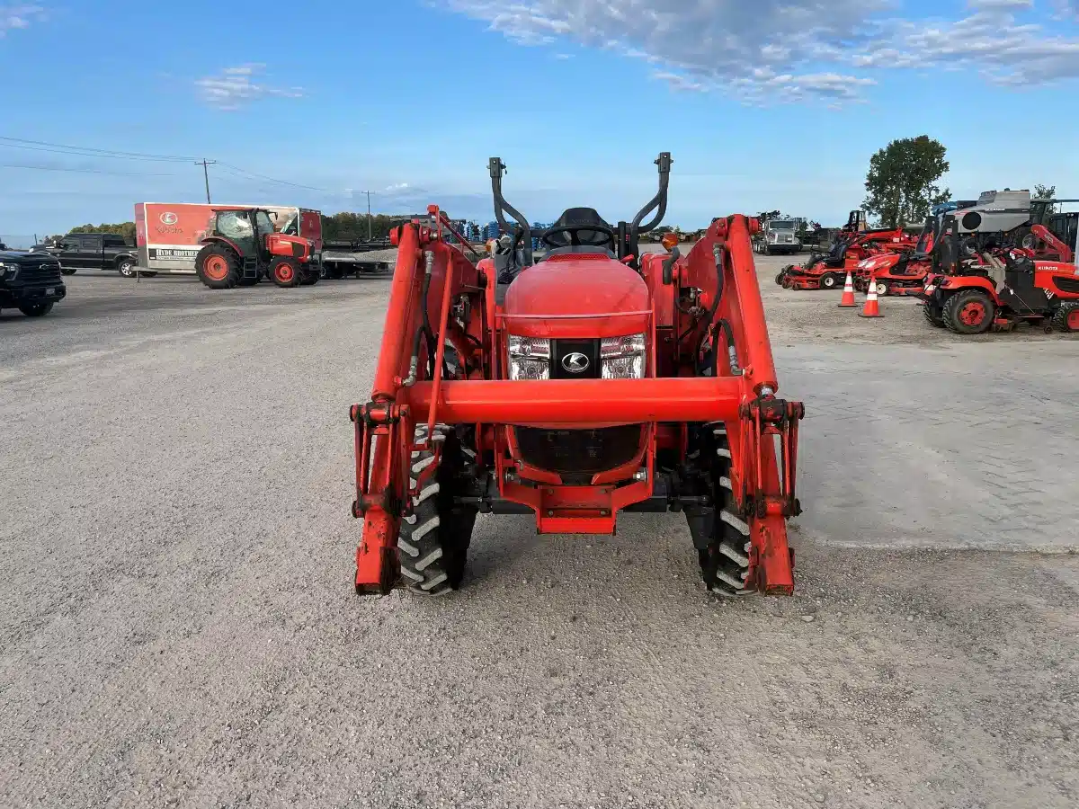 Gallery image 2 for Used 2015 Kubota L4760HST Tractor