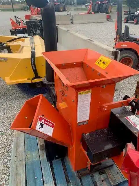 Gallery image 2 for Used 1998 Bearcat SC5540 3 Point Hitch