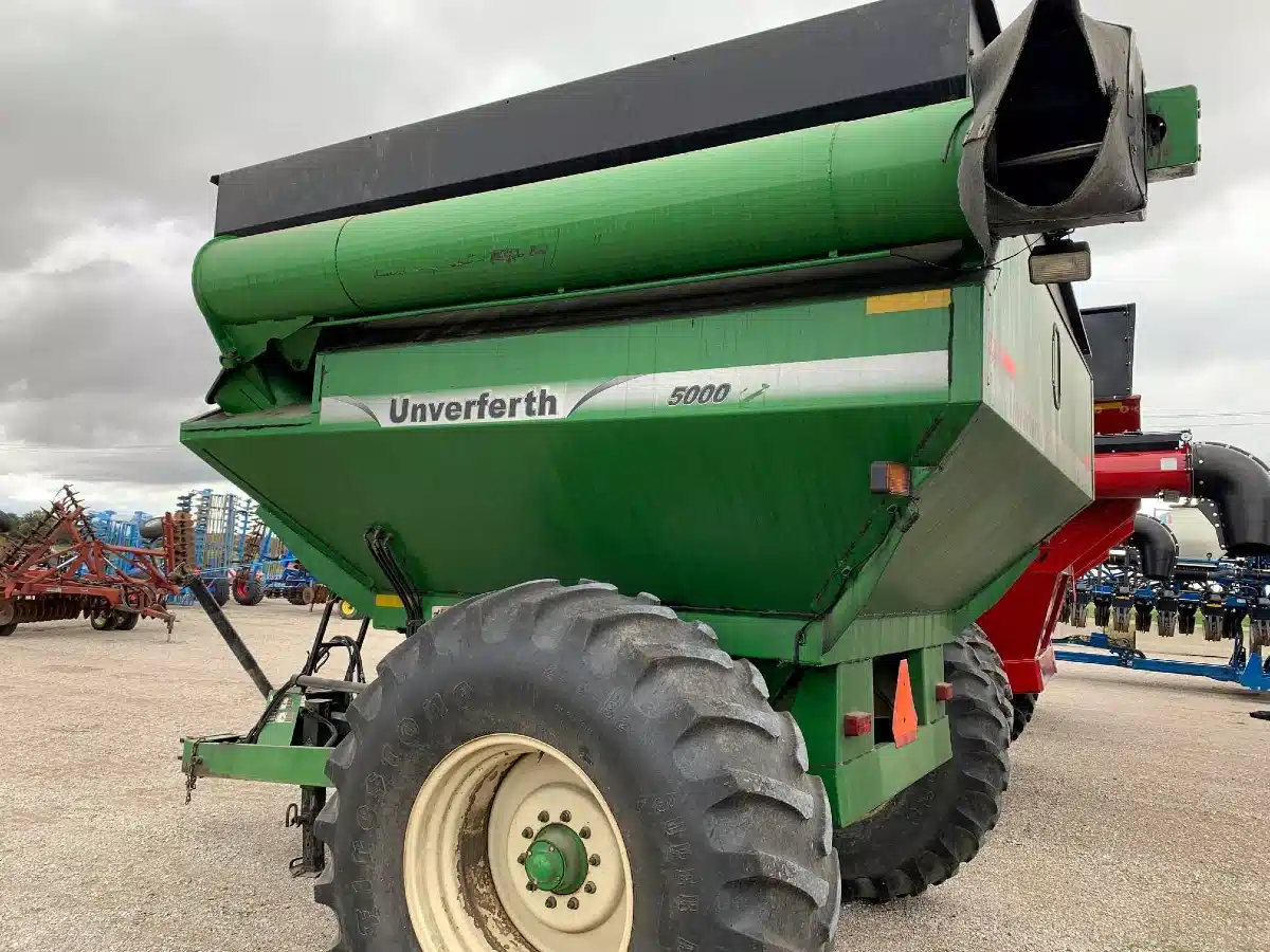 Used Unverferth 5000 Grain Cart