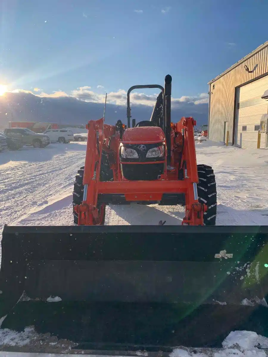 Gallery image 2 for 2022 Kubota M7060HDRC Tractor