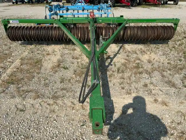 Photo de la Galerie 1 pour 0000 RJ Equipment RJP 1816D Rouleau émotteur'