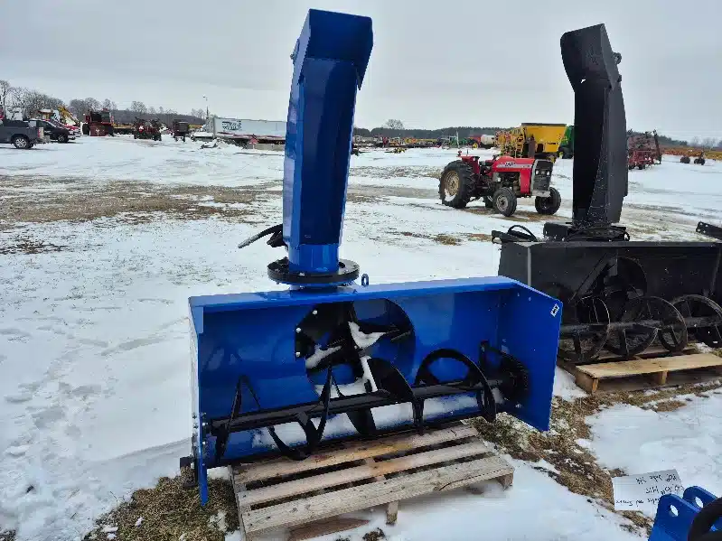 Gallery image 2 for New 2025 Agro Trend 1054 Snow Blower